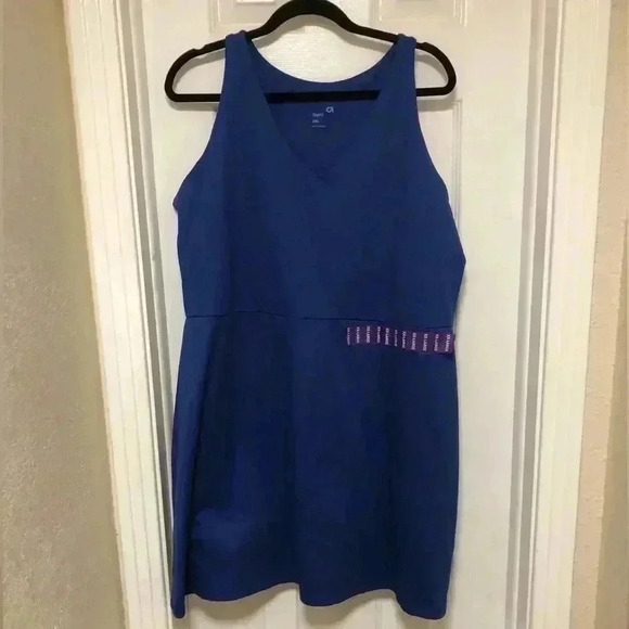 GapFit women’s size XXL tennis dress with shorts - Picture 1 of 14